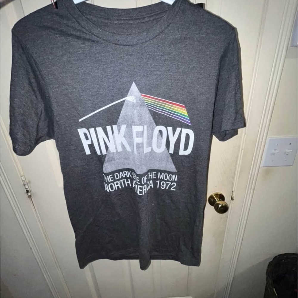Pink Floyd Gray Short Sleeve Tee Iconic Band Design